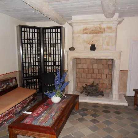 Bed & Breakfast Domaine De L'olibaou Venelles